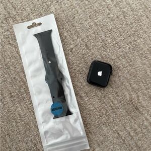 Apple Watch SE 1st Gen in Midnight 40mm